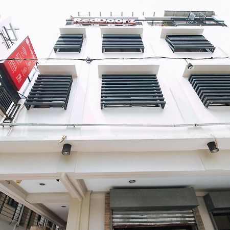 Reddoorz Near Pasay Taft Hotell Exteriör bild