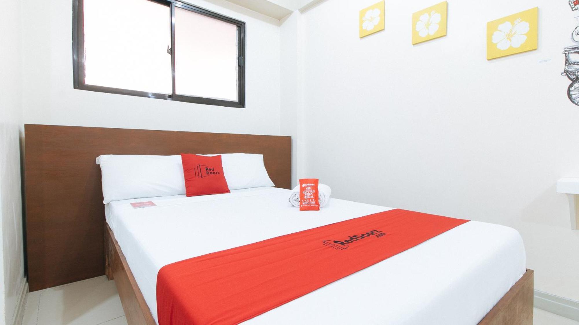 Reddoorz Near Pasay Taft Hotell Exteriör bild