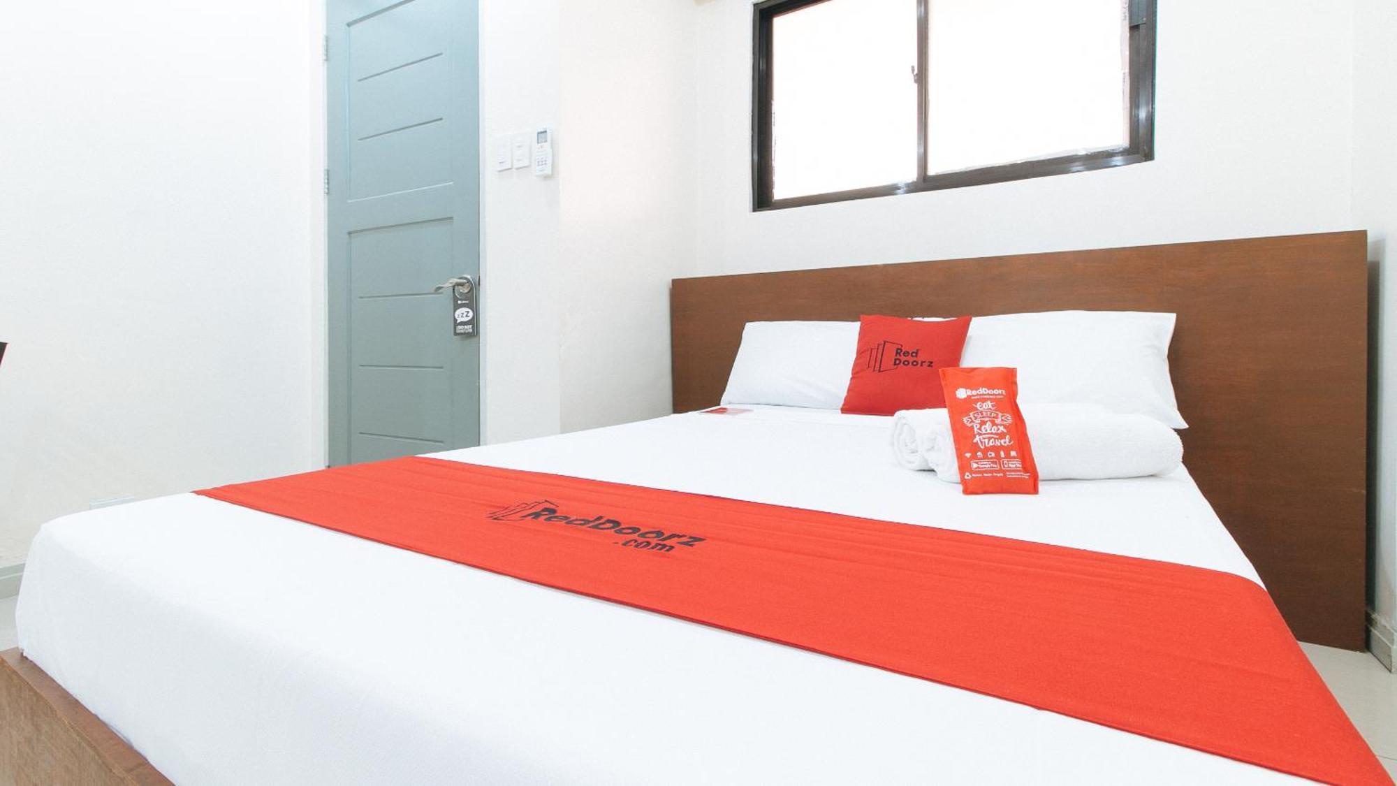 Reddoorz Near Pasay Taft Hotell Exteriör bild