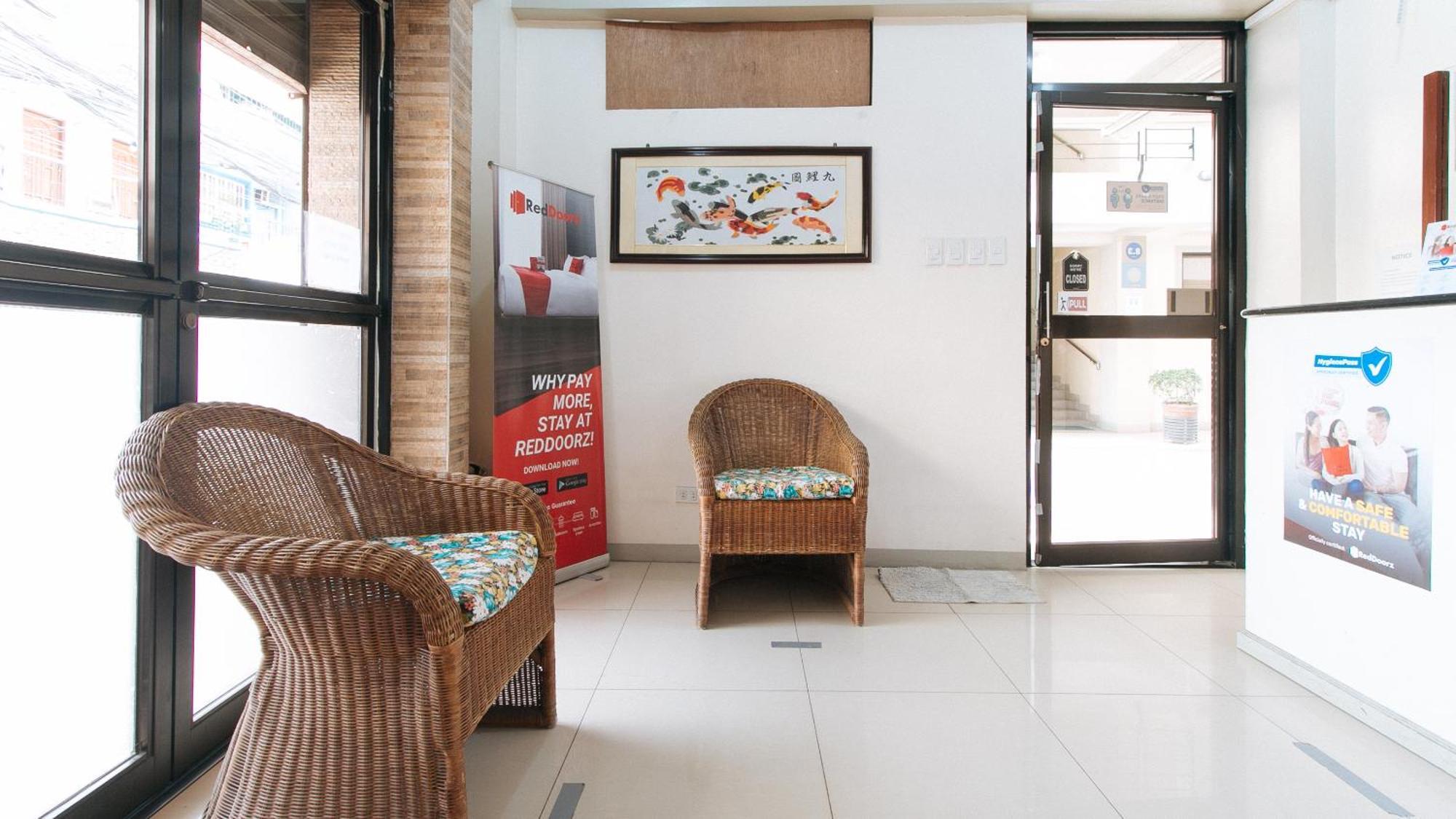 Reddoorz Near Pasay Taft Hotell Exteriör bild