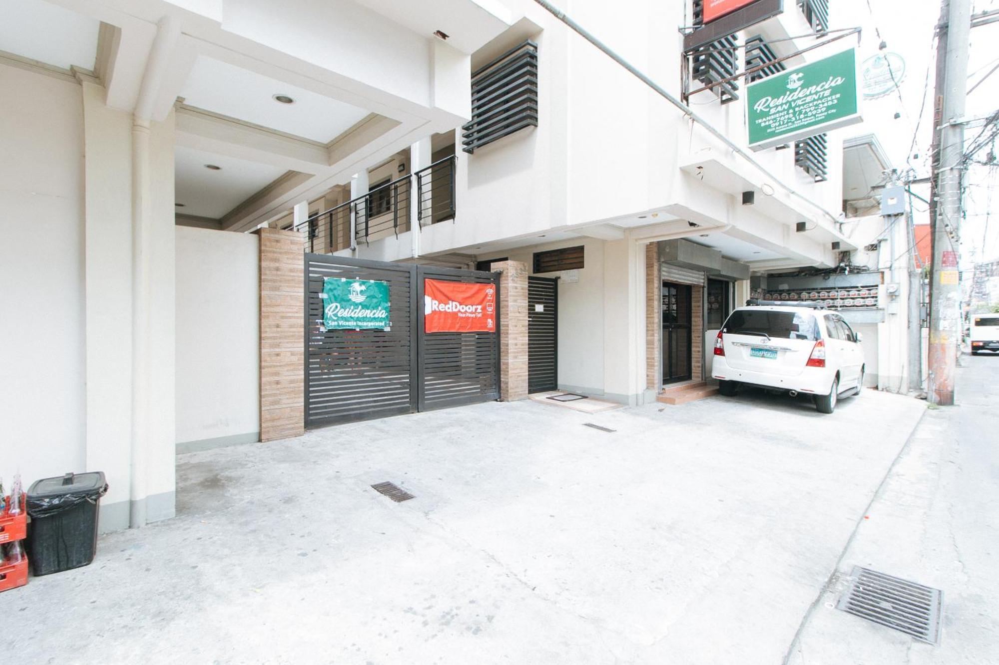 Reddoorz Near Pasay Taft Hotell Exteriör bild
